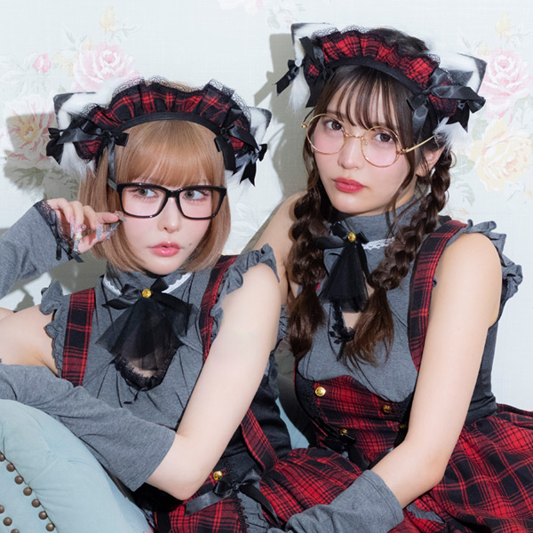 レトロキャットメイドバックスタイル画像