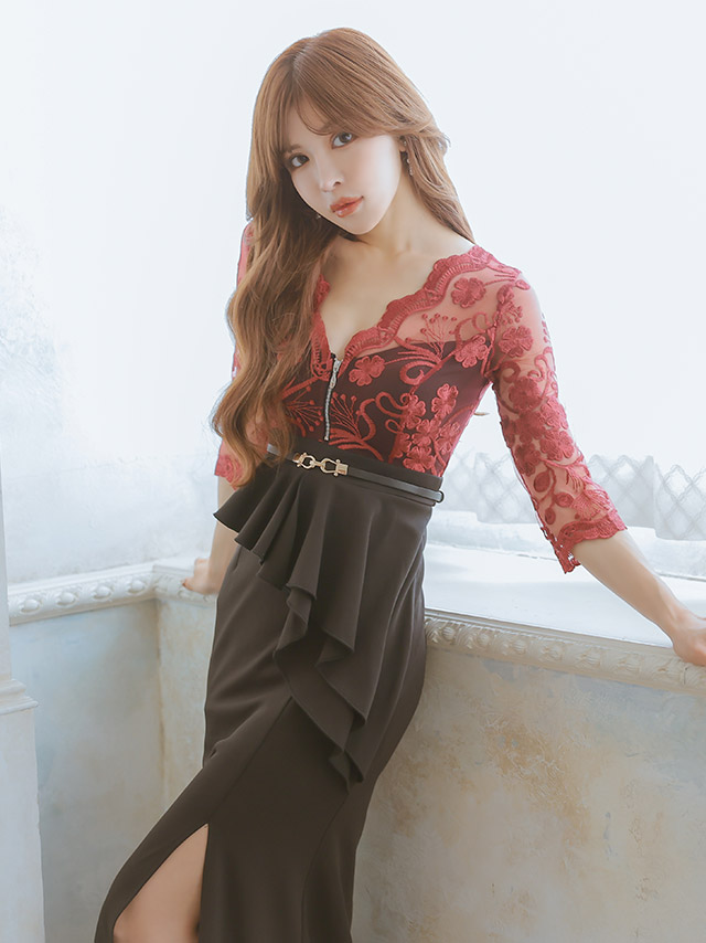 エレガントなケープ付きキャバドレス