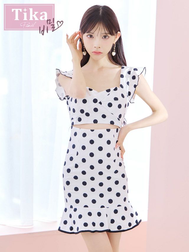 メイン画像 キャバドレス 韓国 フリル袖ドット柄ウエストカットタイトミニドレス (Sサイズ～Lサイズ) (緩苺/キャバドレス着用)
