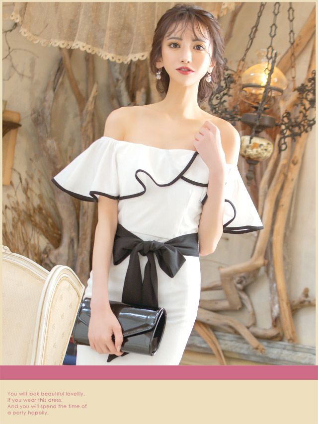 バッグ 鞄 ショルダーバッグ ミニバッグ クラッチバッグ Tika ティカ エナメルクラッチミニバッグ