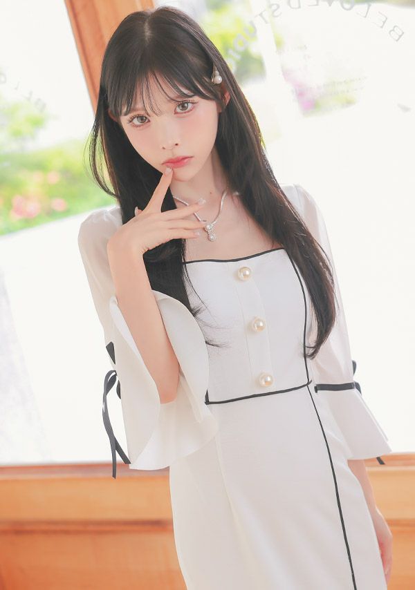 キャバドレス ミディアムドレス タイトドレス 韓国ドレス 大きいサイズ Tika ティカ シアーベルスリーブリボンパイピングデザインミディアムスリットドレス