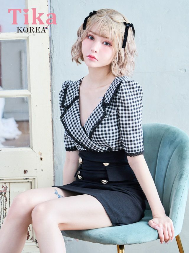 メイン画像 キャバドレス 韓国 ワンピース タイト ミニドレス ギンガムチェック柄 袖あり 襟付き テーラード パフスリーブ 五分袖 ブラジャーのまま (戦慄かなの着用) [tk-mdk145]