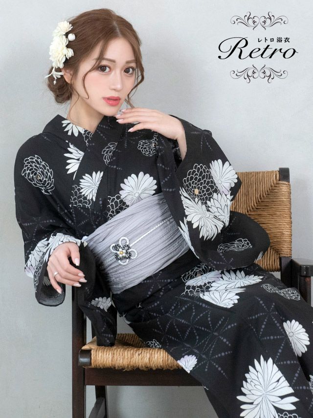 [浴衣] レトロ 黒地にモノトーン菊 3点セット (ゆかた・兵児帯・下駄)