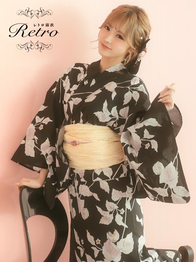 [浴衣] レトロ 黒地に鬼灯リーフ 3点セット (ゆかた・兵児帯・下駄)