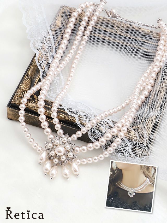 ３連ホワイトパールビジューモチーフネックレス