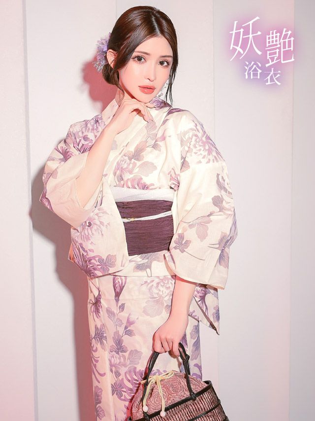 [浴衣] 妖艶 生成り地×乱菊 3点セット (ゆかた・兵児帯・下駄)