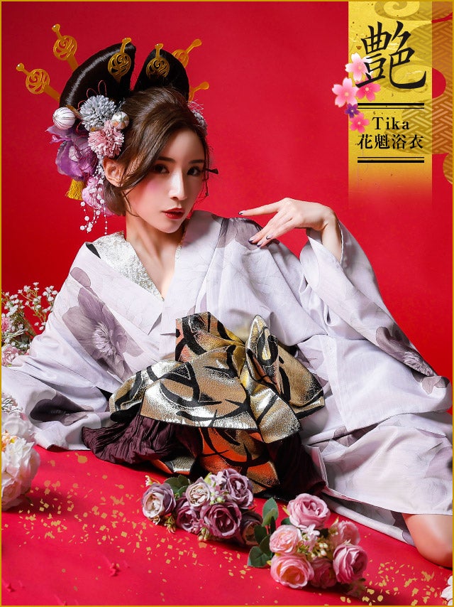 [花魁浴衣] 桜まつり 2way 白地×大輪牡丹 5点セット (ゆかた・下駄・兵児帯・飾り兵児帯・肌襦袢)