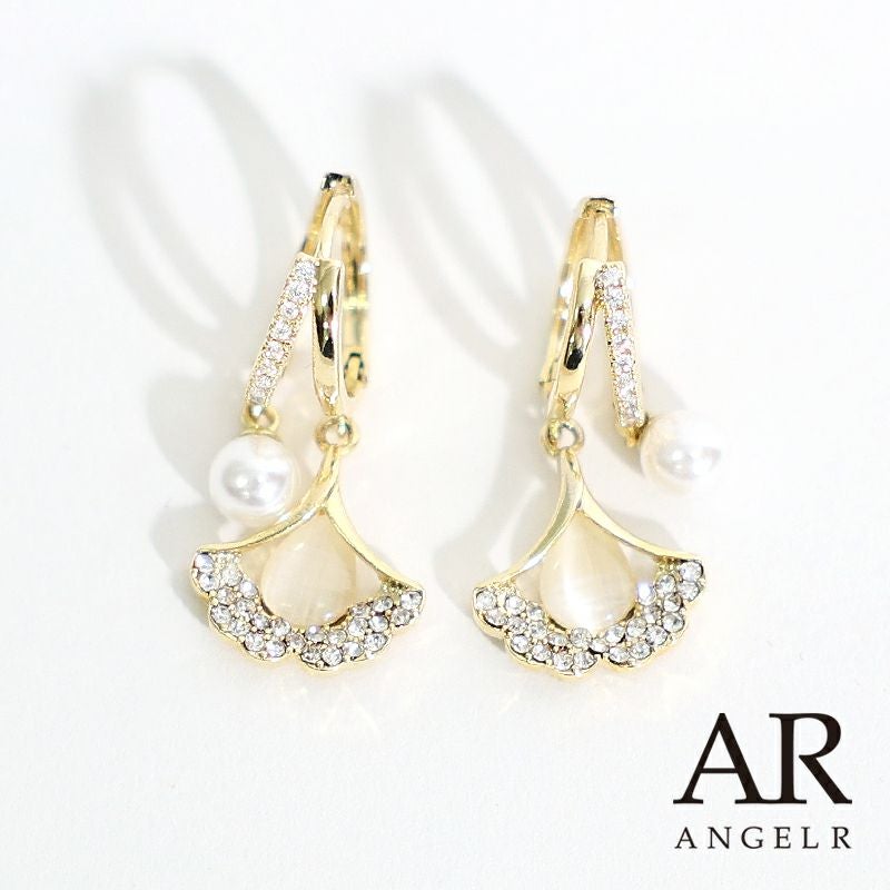 キャバアクセ キラキラ Angel-R エンジェルアール 高級トライアングルデザインパールビジューピアス