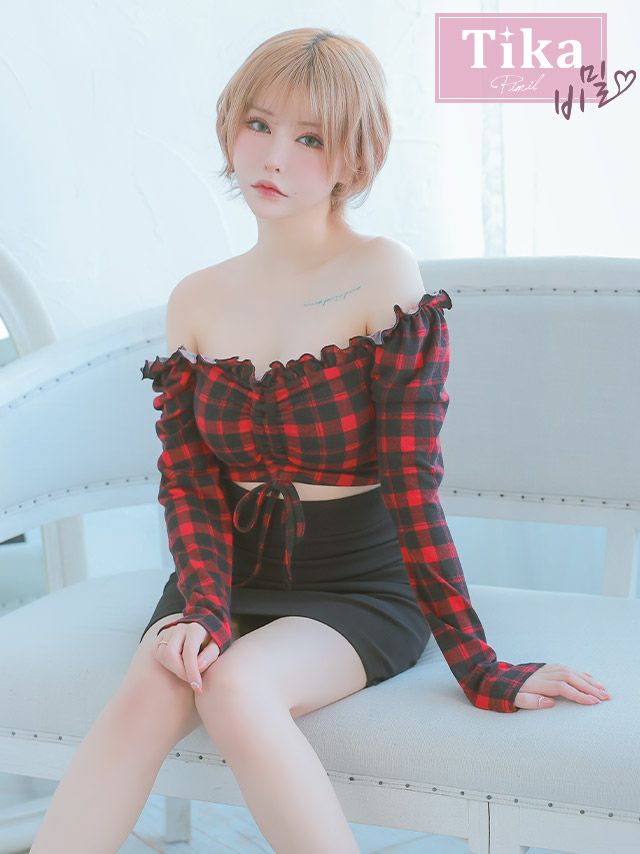 メイン画像 キャバドレス 韓国 オフショルダー長袖 袖ありバッファローチェックウエストカット切り替えタイトミニドレス (Sサイズ～Lサイズ) (戦慄かなの/キャバドレス着用)