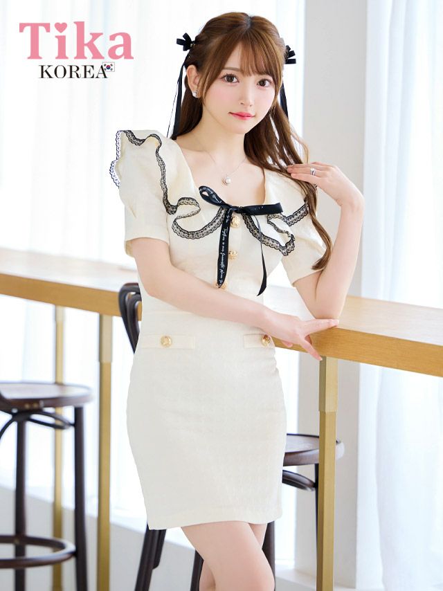 メイン画像 キャバドレス 韓国 ミニドレス ロゴリボン ガーリー フリルレース 襟付き ゴールドボタン ストレッチ タイト キャバドレス (黒崎みさ着用) [tk-mdk6041]