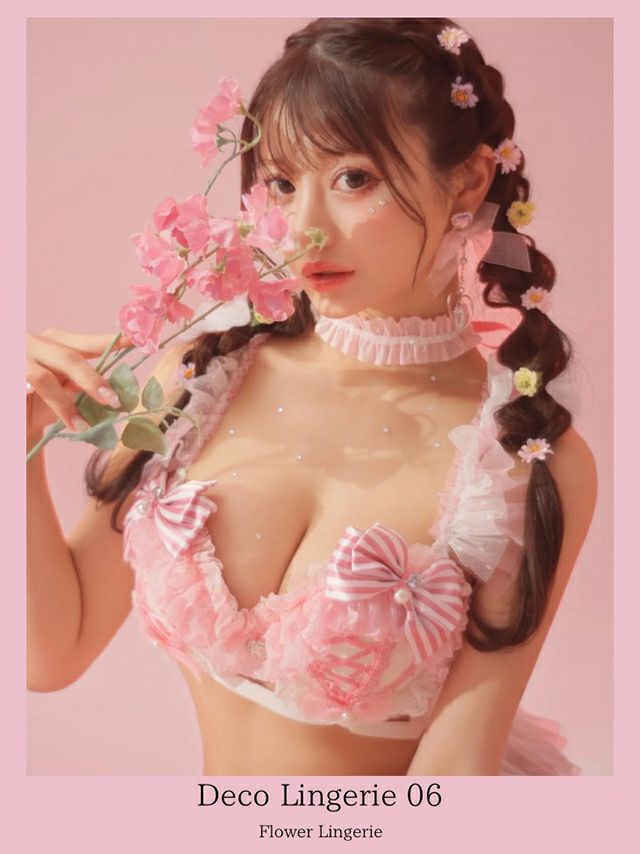 DecoLingerie  デコランジェリー 高級ストライプリボンフリルキュートランジェリー5点セット［ブラジャー/Tバックショーツ/チョーカー/カフス/ウエストフリル]