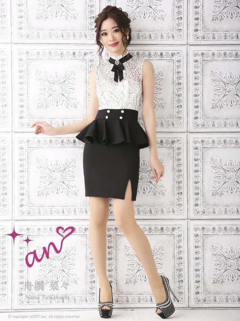 キャバドレス an アン　高級ノースリーブ花柄レースビジューブローチパールボタンフリルスリットタイトミニドレス