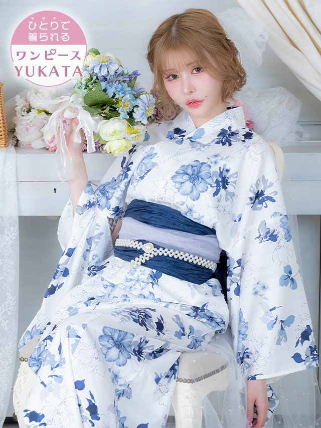 [ワンピース浴衣] 水彩ニュアンスブルーフラワー 簡単 一人で着れる 2025 SWEETシリーズ 3点セット 戦慄かなの着用 (ゆかた羽織・ワンピース・兵児帯)