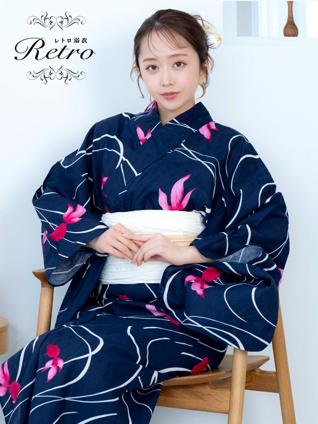 [浴衣] 流水赤金魚 紺地 2025 古典レトロ 3点セット みりちゃむ着用 (ゆかた・兵児帯・下駄)