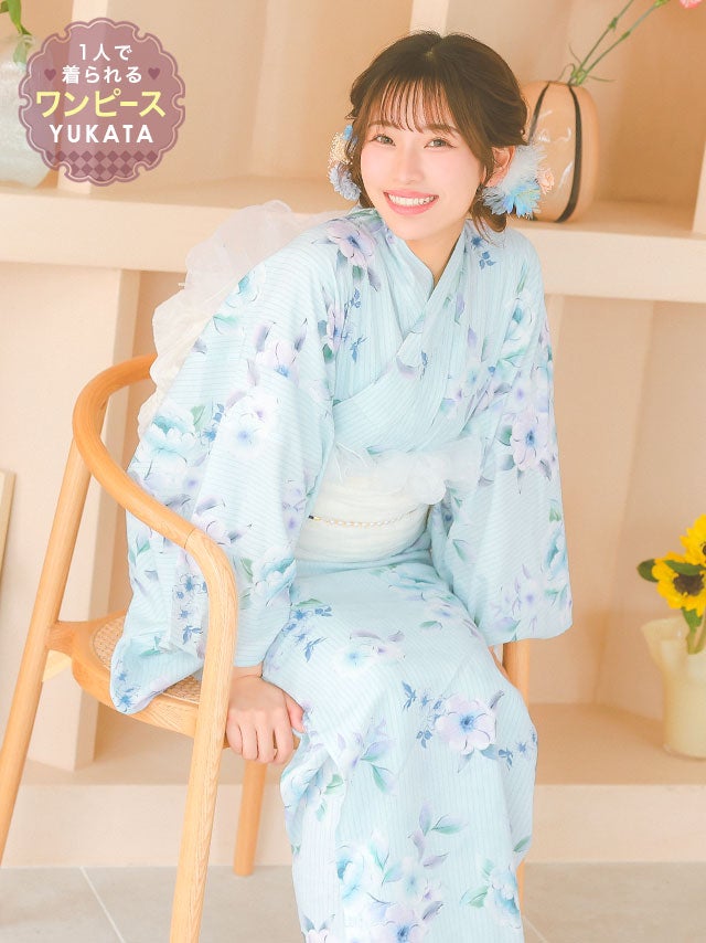 [ワンピース浴衣] ベビーブルー ニュアンスフラワー 簡単 一人で着れる 2025 SWEETシリーズ 3点セット 上ノ堀結愛着用 (ゆかた羽織・ワンピース・兵児帯)