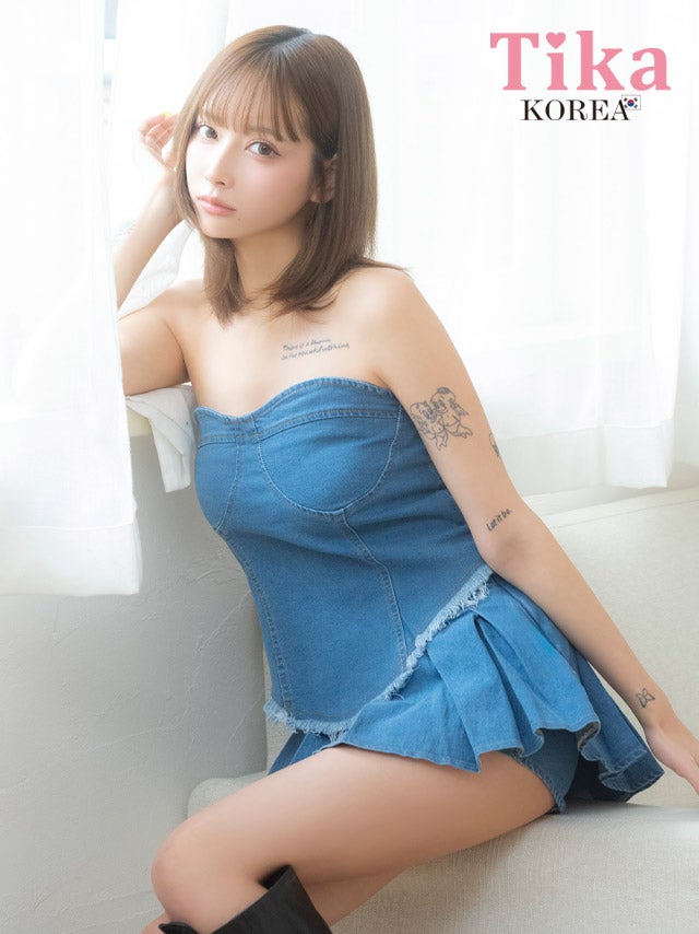 メイン画像 キャバドレス 韓国 ワンピース セットアップ シンプル ベア デニム プリーツ 同伴 Aライン ミニドレス (PyunA.着用) [tk-mdsk74]